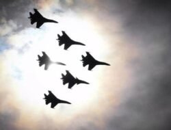 NATO Bantu Ukraina Hancurkan Jet Tempur Rusia, Tapi…